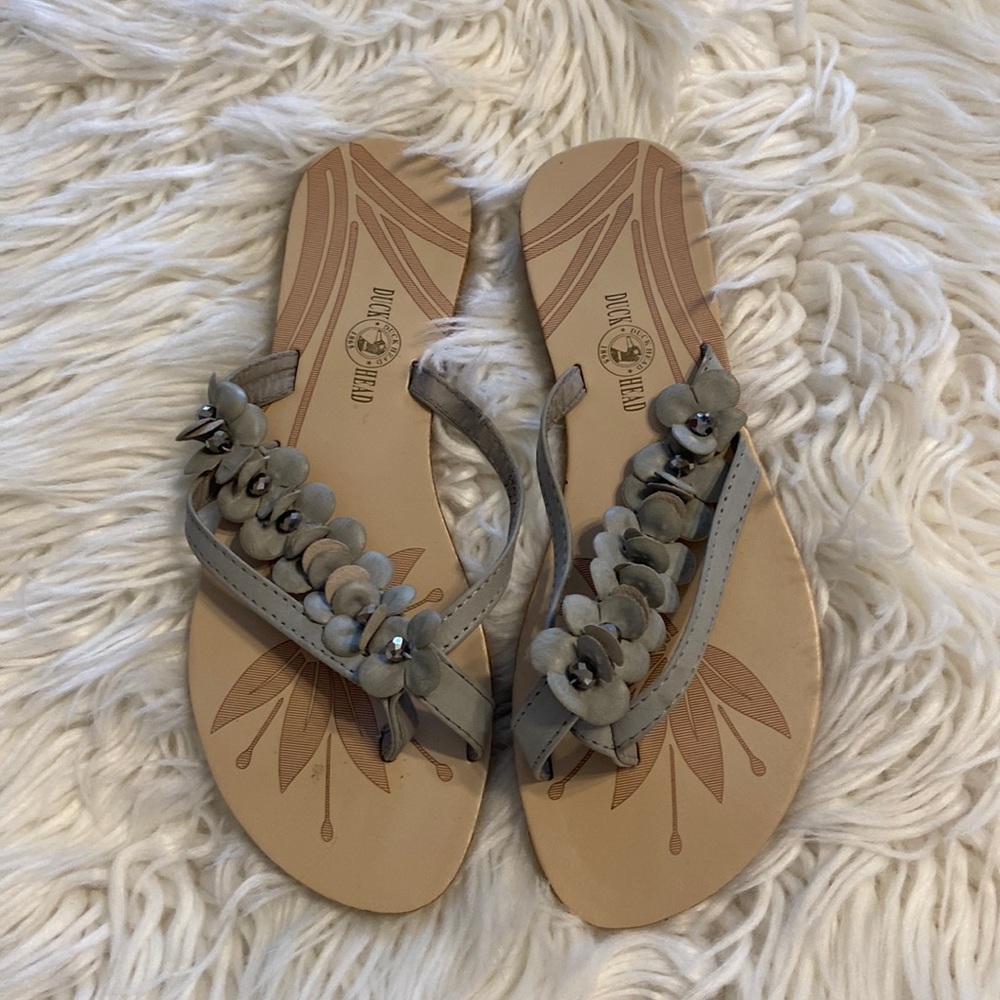 Duck Head 1865 sandals size 8M color gray excellent condition see photos